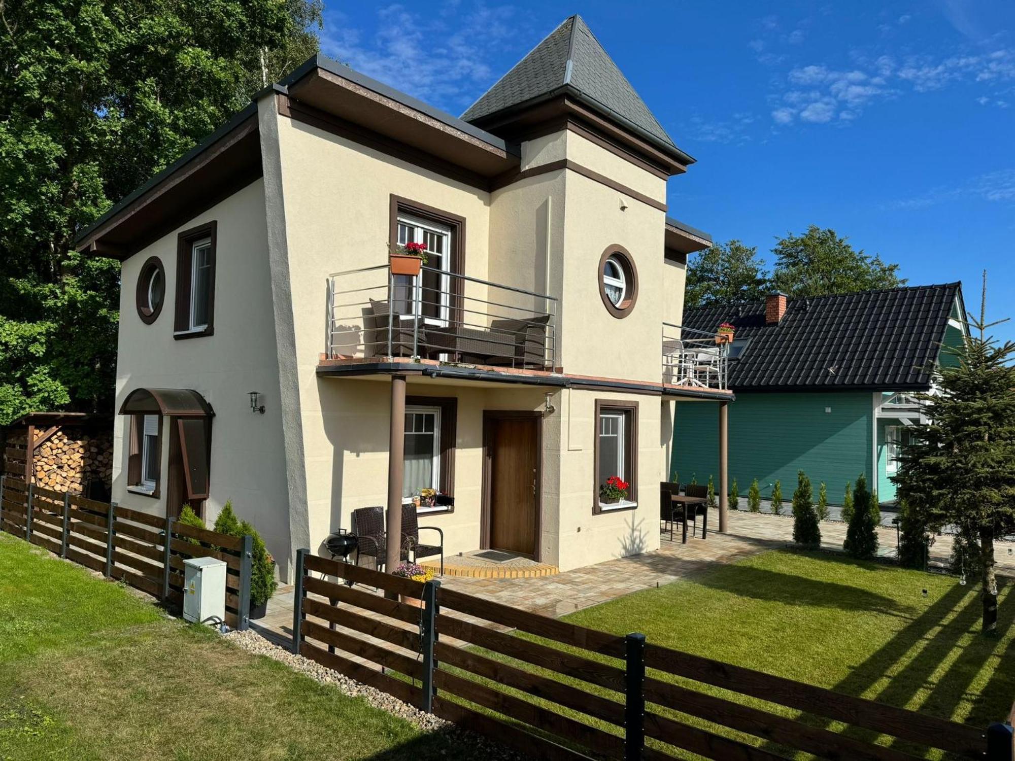 Domek Leba Nowecin Exterior foto